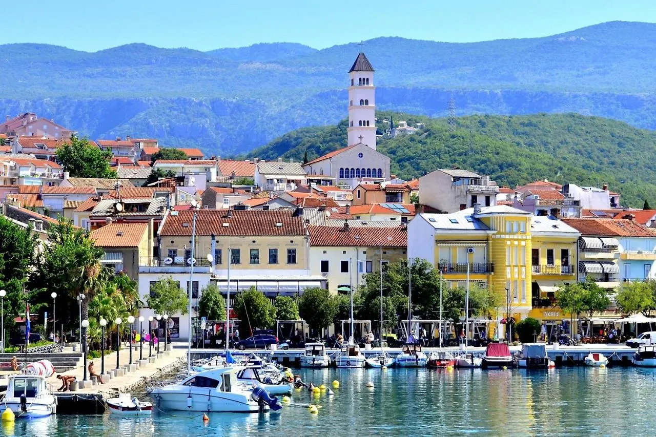 Apartment Crikvenica 12116E