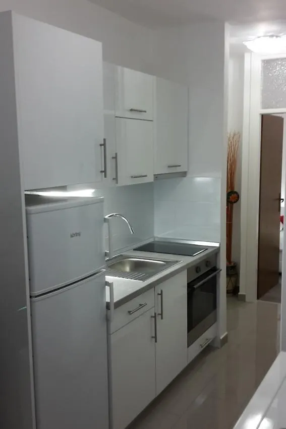 Apartment Crikvenica 12116E 0*,